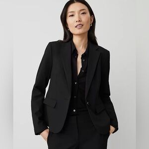 Ann Taylor Black Virgin Wool One Button Blazer Women’s 8 Tailored Career Jacket